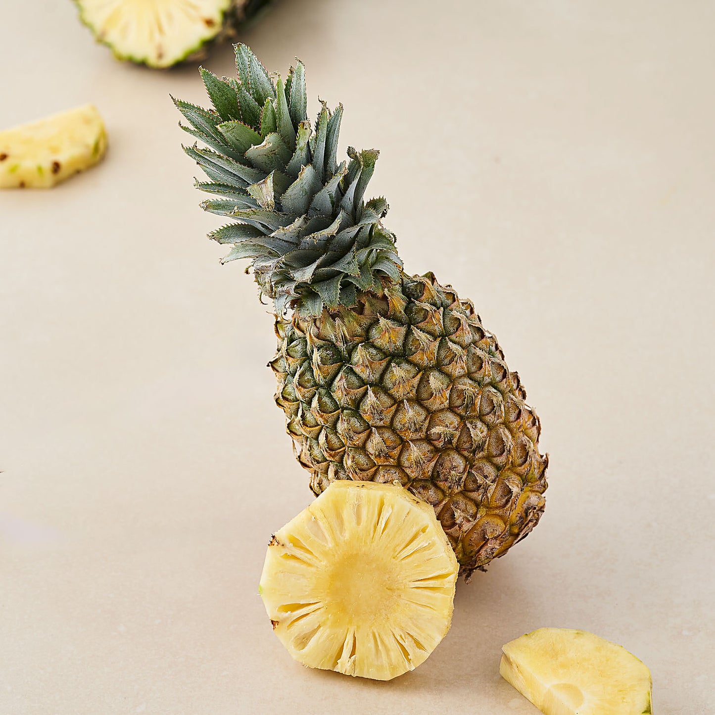 Pineapple (Ananas) [1 Pc.]