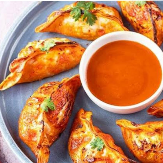 Veg momos {Tandoori} (10 pcs.)  [Street and straw]
