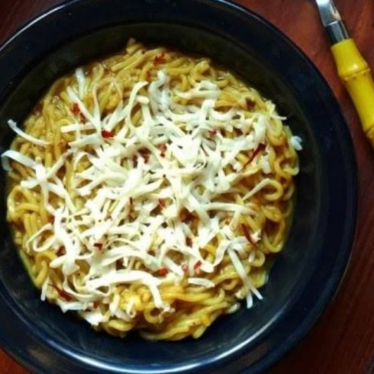 Cheesy Veg Masala Maggie  [The Kulhar Chuski]
