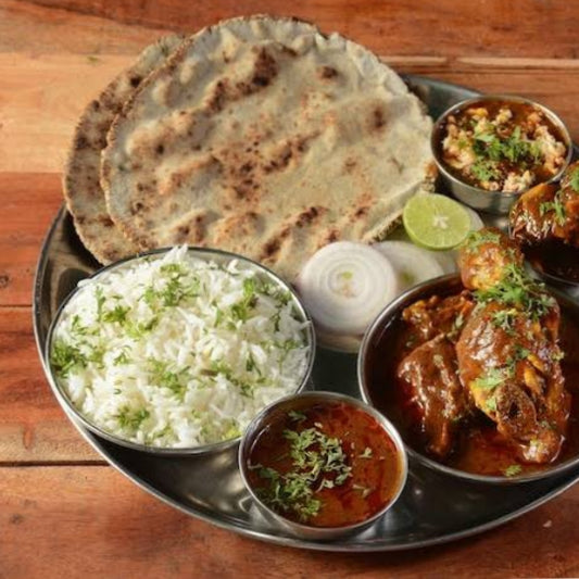Chicken Thali [Half Plate] (JULI'S KITCHEN)