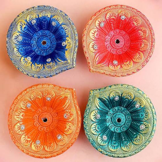 Clay diya (4 Pcs.)