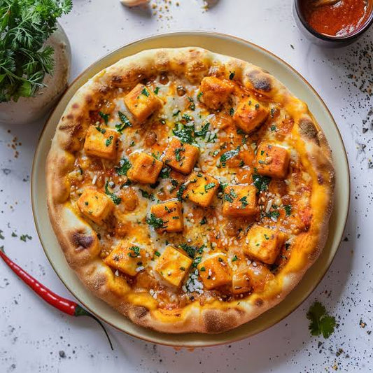 Paneer makhani pizza  (Medium 6 slices) [street and straw]