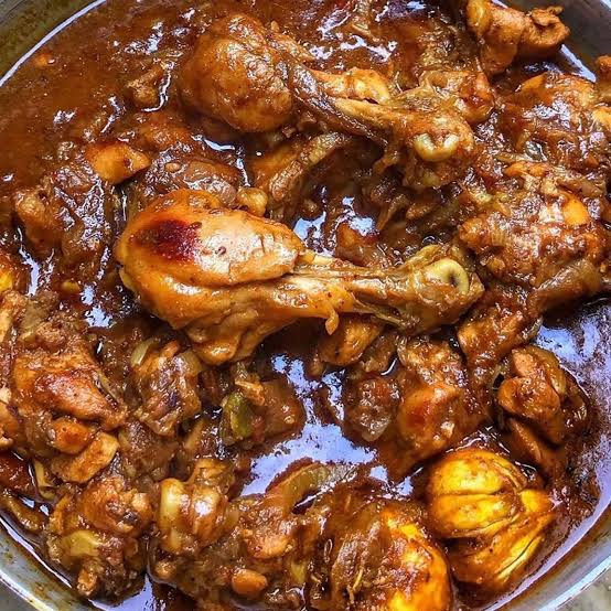 Chicken With Gravy [4 pcs./full] (JULI'S KITCHEN]