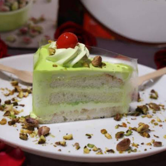 Kesar Pista pastry  [Bakes N Buns]
