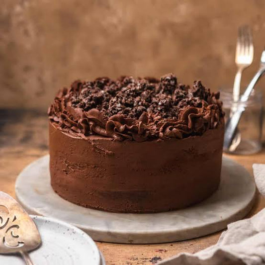 Chocolate crunch cake (500gm) [Bakes N Buns]