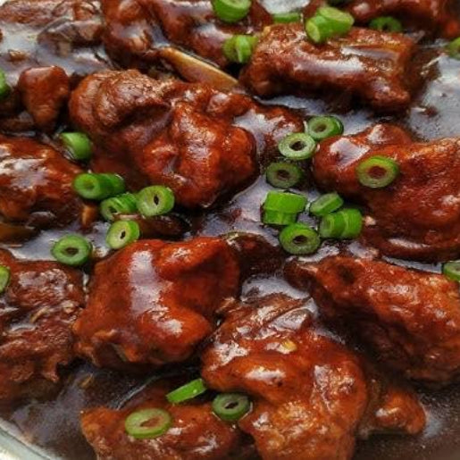 Chicken Chilli {boneless}  (10Pcs.) [Street and straw]