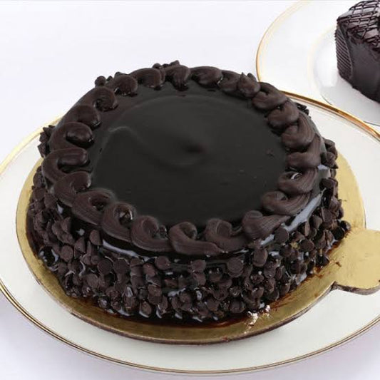 Chocochips Truffle cake  (500 gm) [Bakes N Buns]