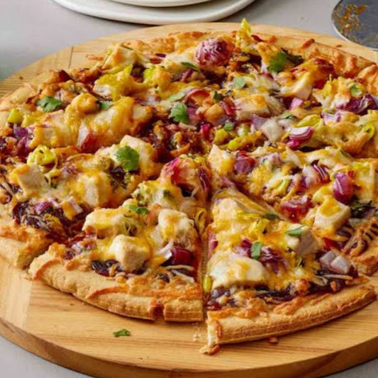 BBQ chicken pizza  (Medium 6 slices) [street and straw]