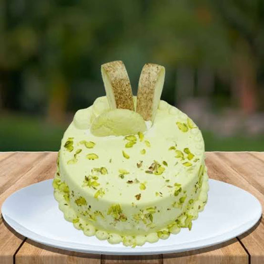 Kesar Pista cake  (500 gm)  [Bakes N Buns]