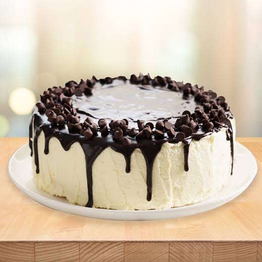 Vanilla Choco chip cake  (500gm) [Bakes N Buns]