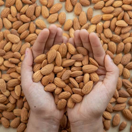 Almonds (500 gm)
