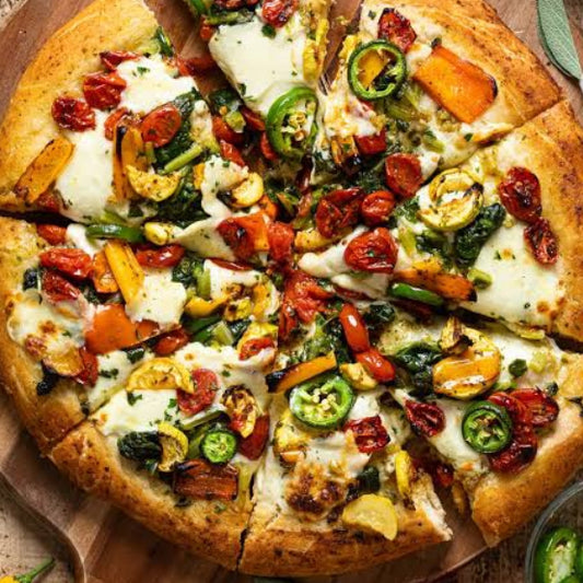Veggies pizza  (Medium 6 slices) [street and straw]