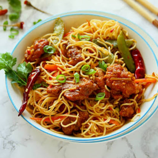 Chicken noodles  (Street and straw)